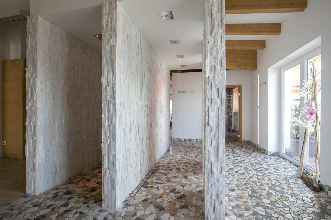 Hotel Luna Bianca Folgaria Exterior photo